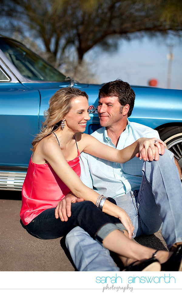 montgomery-engagement-photographer-vintage-car-jennifer-leslie02