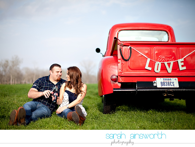 houston-wedding-photographer-vintage-rustic-engagement-pictures-karen-taylor02