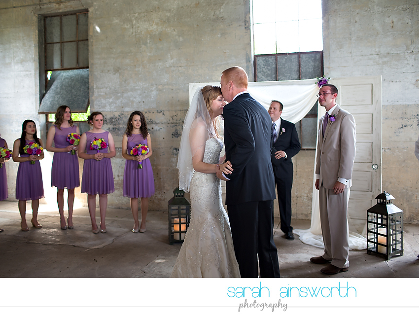 montgomer-wedding-photographer-olde-dobbin-station-wedding-amanda-brenton0030