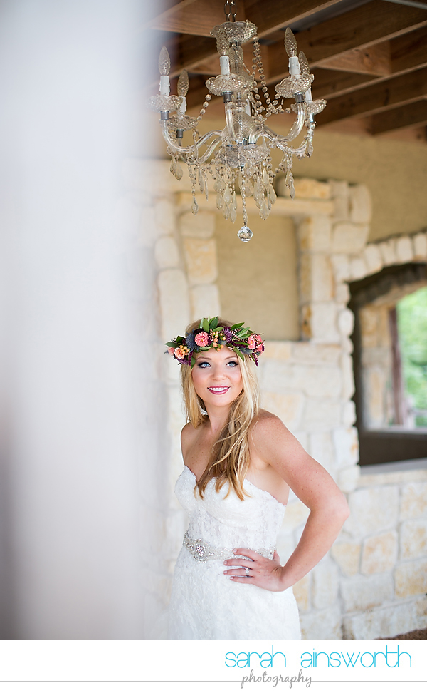 houston-wedding-photographer-fall-wedding-floral-crown-houston-photography-workshop-moffitt-oaks-wedding-jessica002