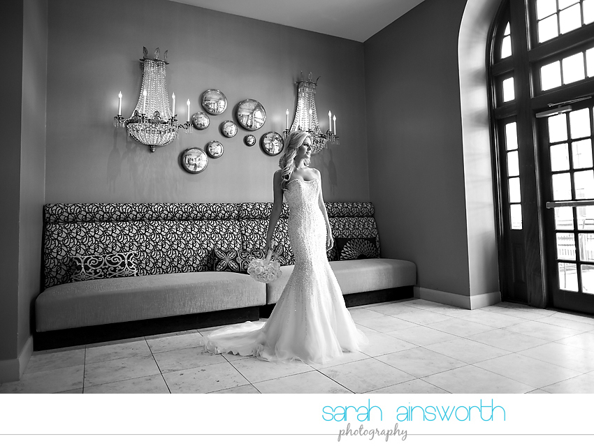 houston-wedding-photographer-crystal-ballroom-wedding-houston-bridals-downtown-houston-wedding-rice-hotel-sarah001
