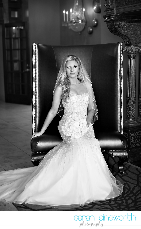 houston-wedding-photographer-crystal-ballroom-wedding-houston-bridals-downtown-houston-wedding-rice-hotel-sarah012