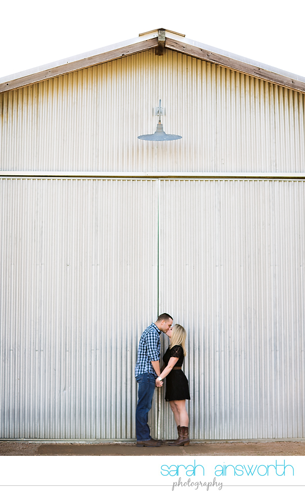 tomball-wedding-photographer-moffitt-oaks-wedding-houston-rustic-wedding-venue-chelsea-gary03