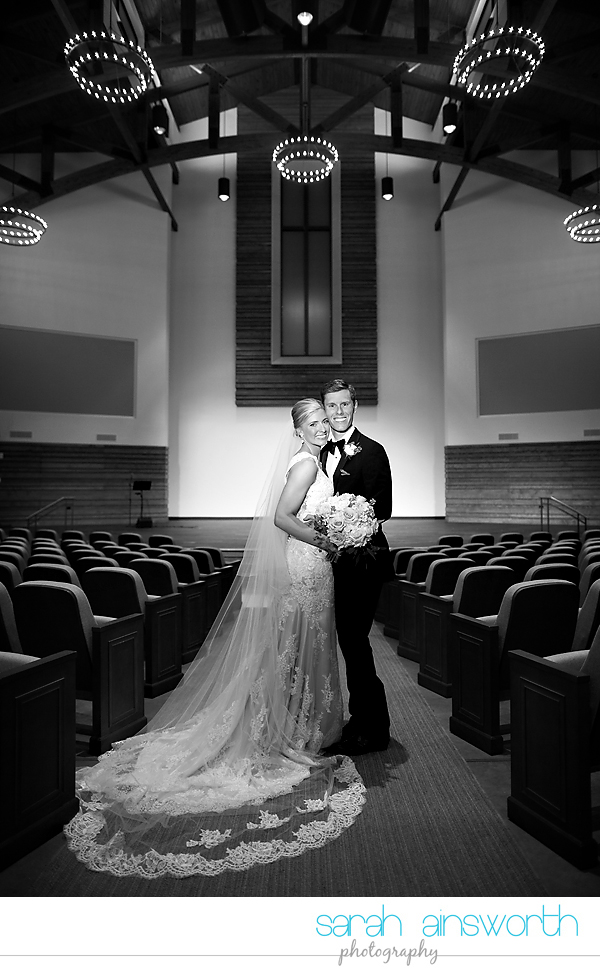 houston-wedding-photographer-junior-league-of-houston-wedding-grace-bible-church-wedding037
